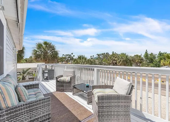 Сasa de vacaciones 2 Min Walk To With Hot Tub And Games Clearwater Beach