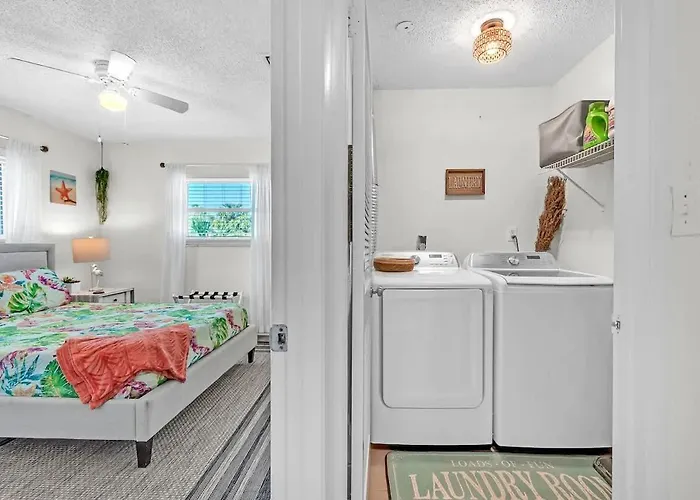 2 Min Walk To With Hot Tub And Games Clearwater Beach